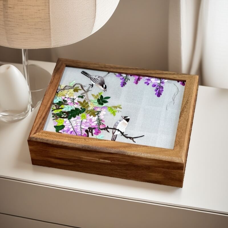 Embroidered Jewelry Box I Personalized Luxury Gift for Women I XIU