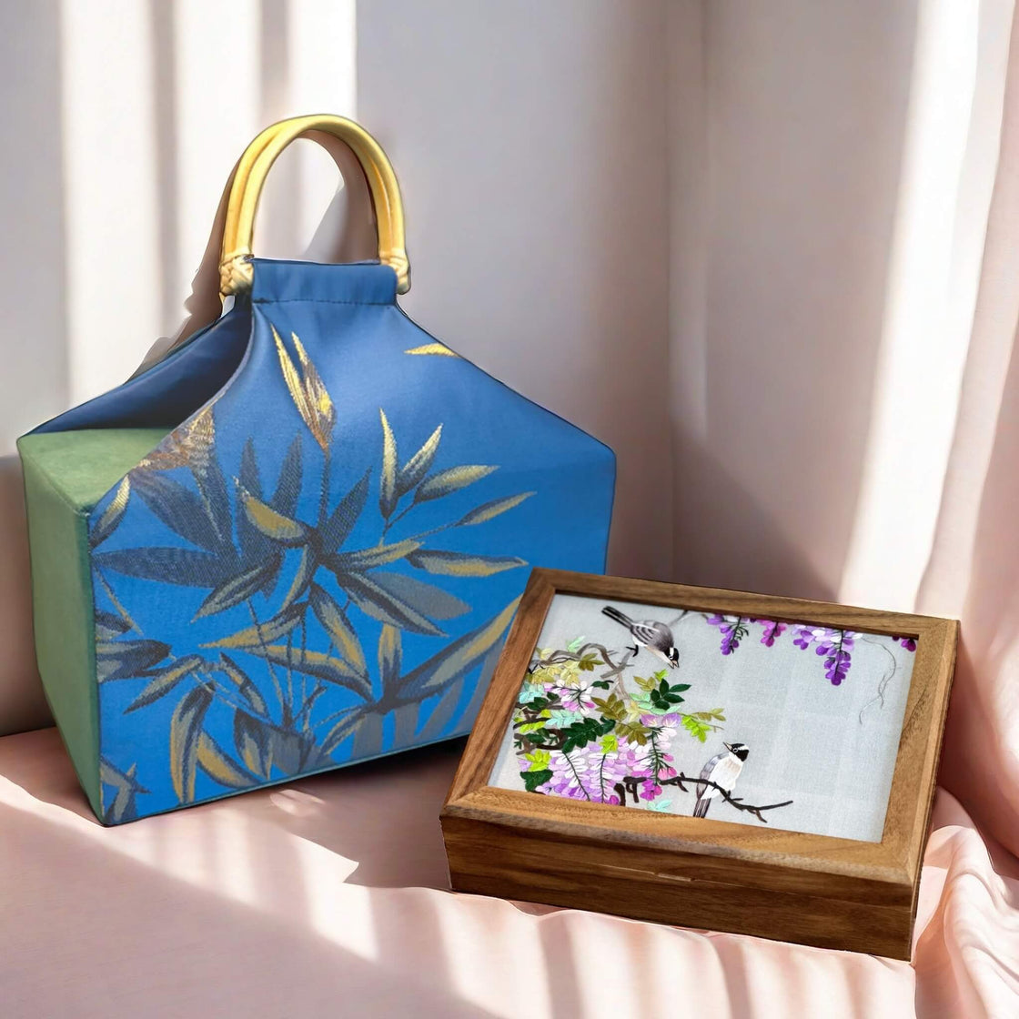 Embroidered Jewelry Box I Personalized Luxury Gift for Women I XIU