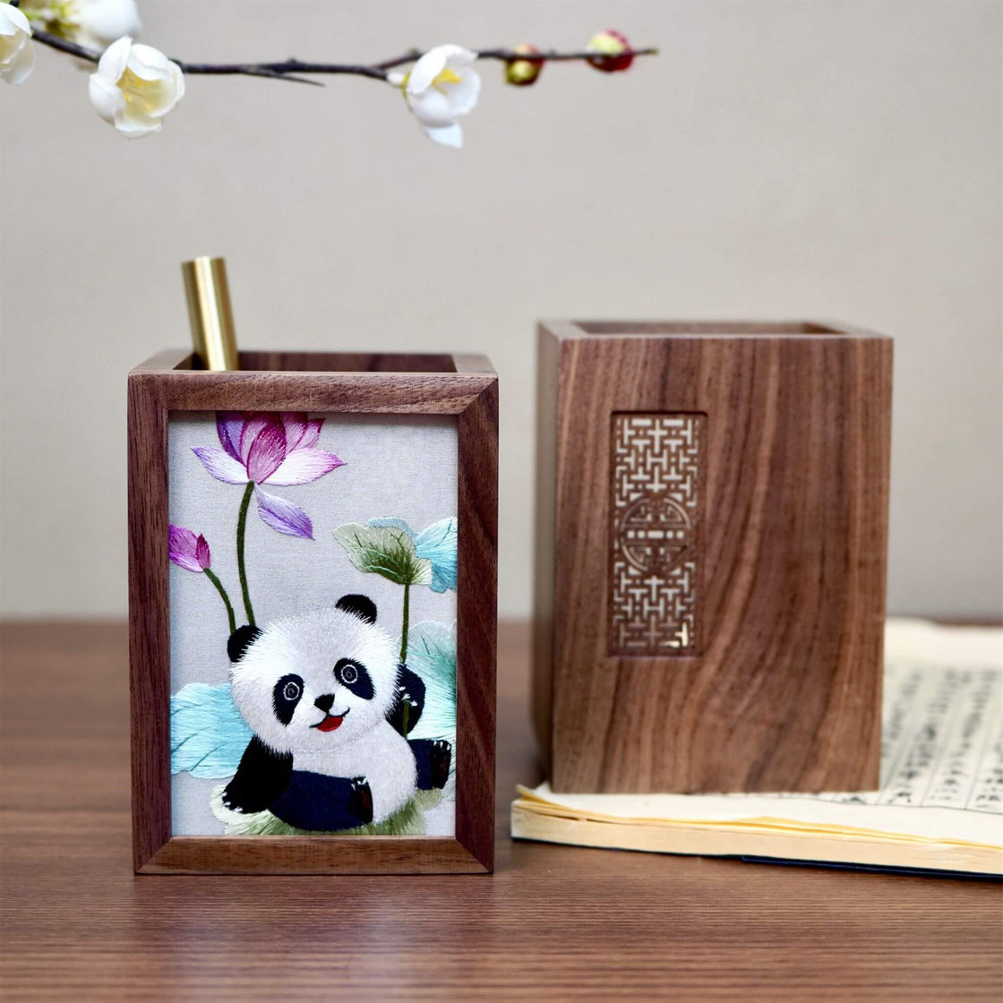 Hand Embroidered Pen Holder I Vintage Meaningful Gift I XIU