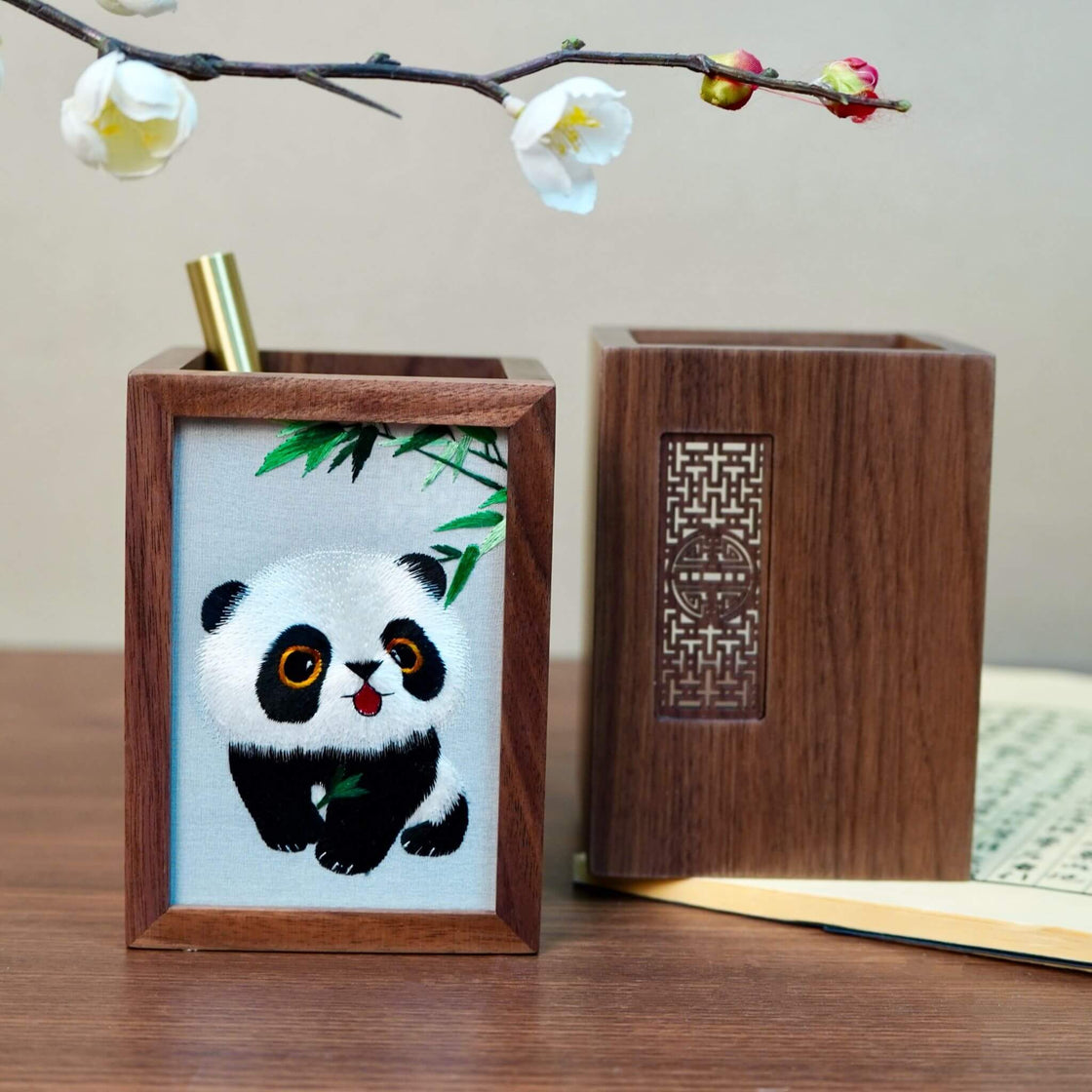 Pen Holder I Vintage Needlework I Elegant Gift For Her I XIU
